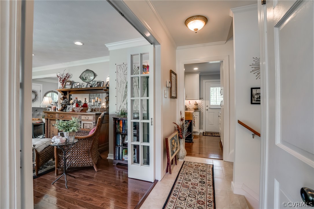 8359 Cadys Mill Road Hanover, VA 23069 - Photo 3 of 43 Entrance way with porcelain tile and hardwood floo