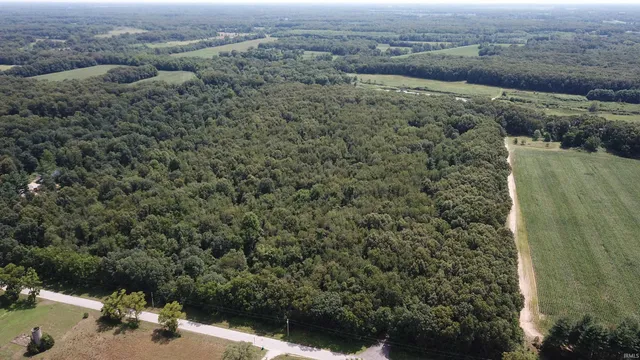 $1,100,000 | 9515 East 100 North, Knox, IN 46534