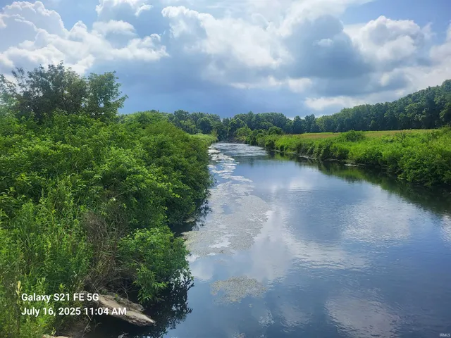 $1,100,000 | 9515 East 100 North, Knox, IN 46534