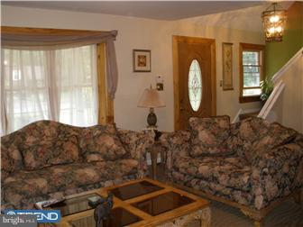104 Peach Road Marlton, NJ 08053 - Photo 3 of 12 Living Room
