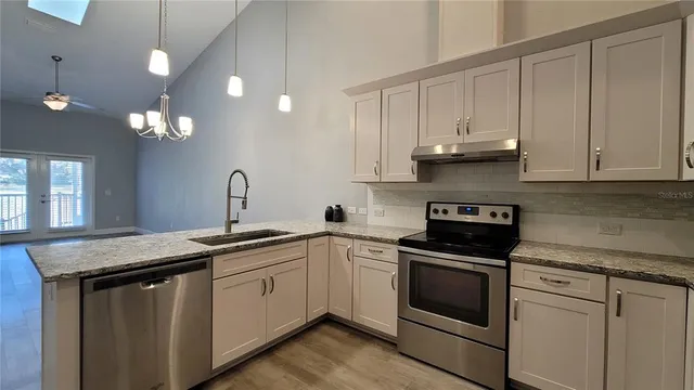 $2,200 | 1088 Northwest 126 Way, Newberry, FL 32669