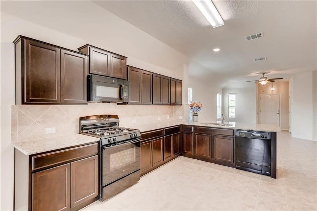10021 Gertrudis Loop Austin, TX 78747 - Photo 4 of 13