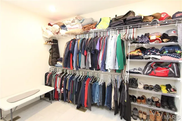 $489,000 | 436 Emerald Valley Ln Cape, Cape Girardeau, MO 63701