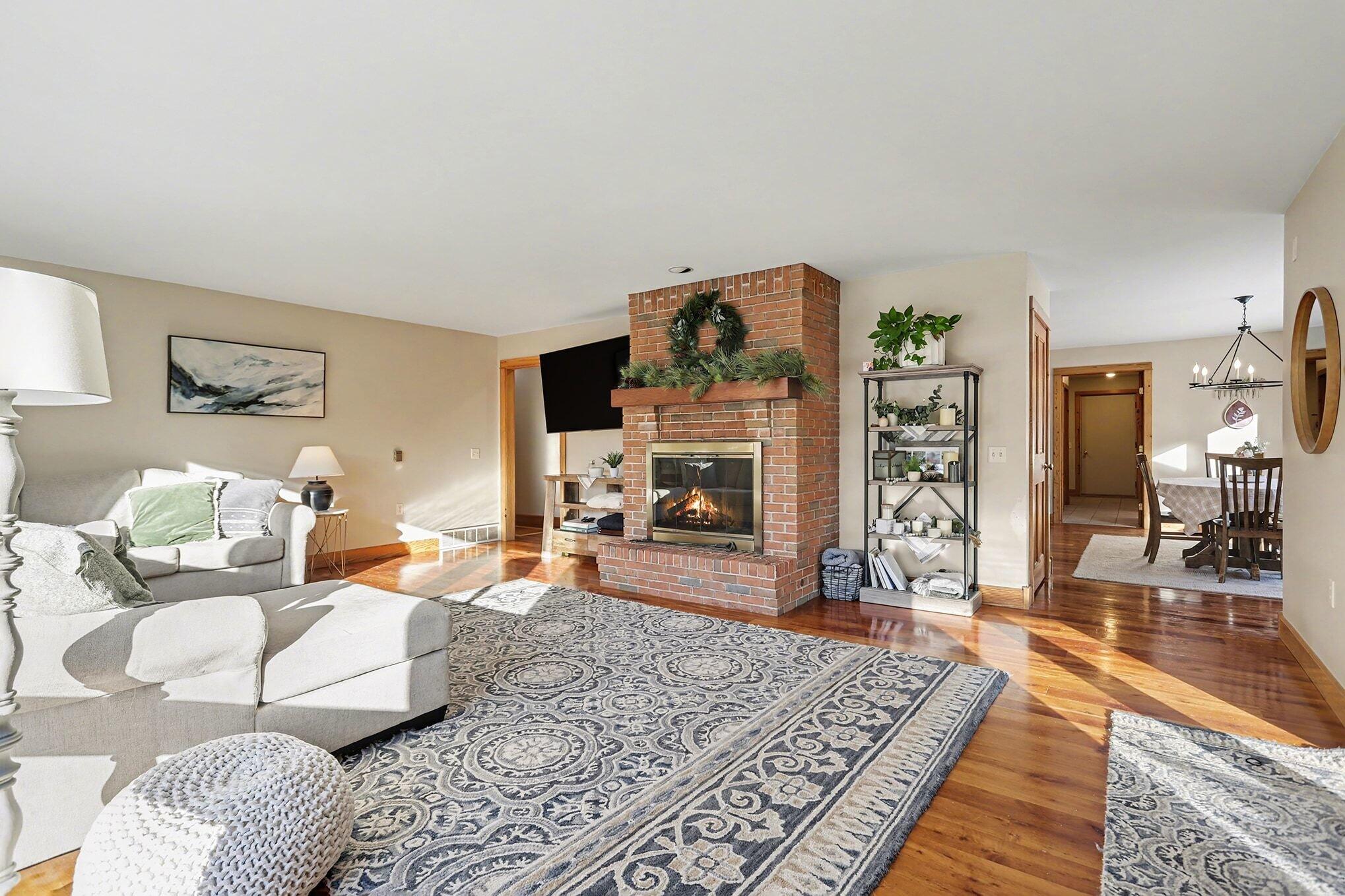 6130 Greggs Crossing Road Nashville, MI 49073 - Photo 11 of 49 Living Room into Dining Room