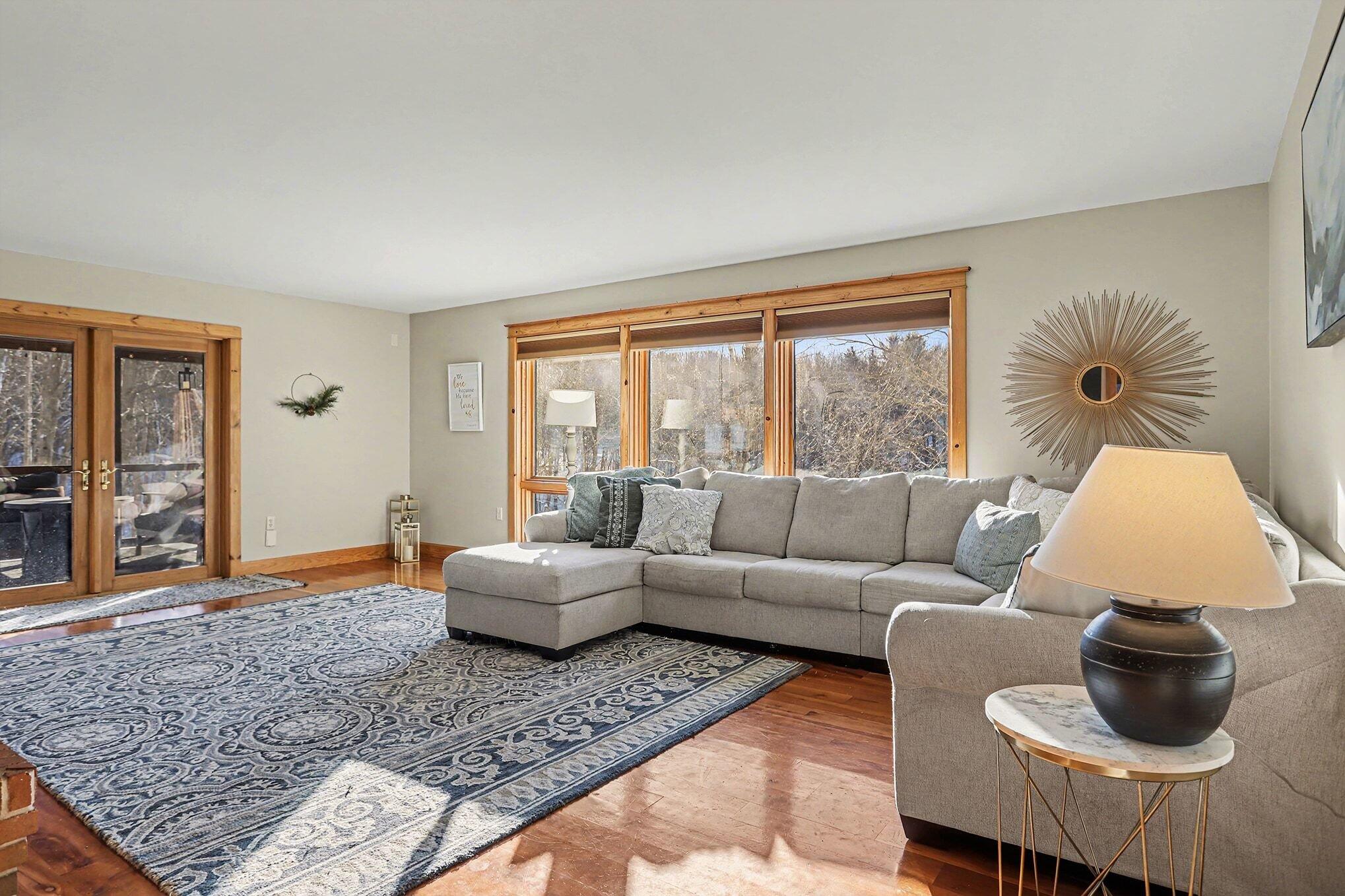 6130 Greggs Crossing Road Nashville, MI 49073 - Photo 7 of 49 Living Room