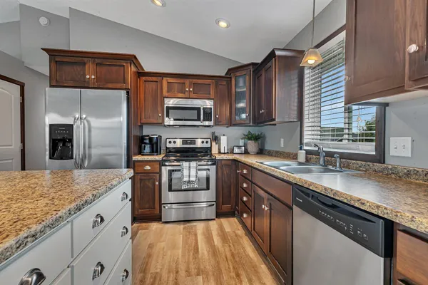 $390,000 | 1312 Mockingbird Loop, Sartell, MN 56377