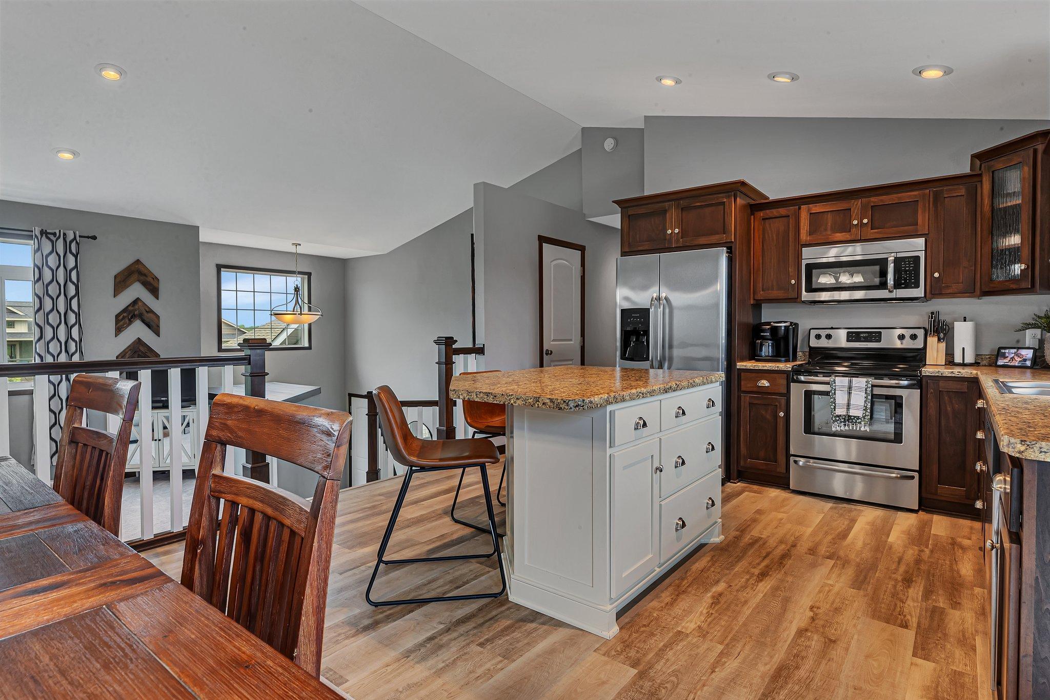 1312 Mockingbird Loop Sartell, MN 56377 - Photo 6 of 39