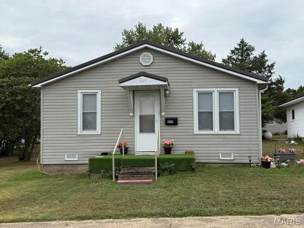 $92,500 | 609 South 1st Street, Houston, MO 65483