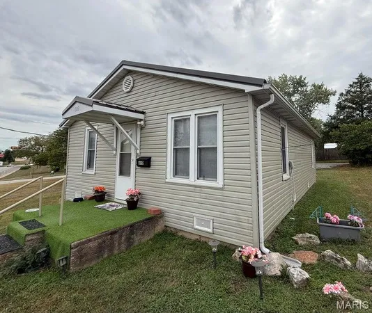 $92,500 | 609 South 1st Street, Houston, MO 65483
