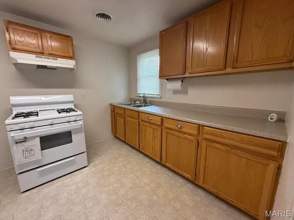 $92,500 | 609 South 1st Street, Houston, MO 65483