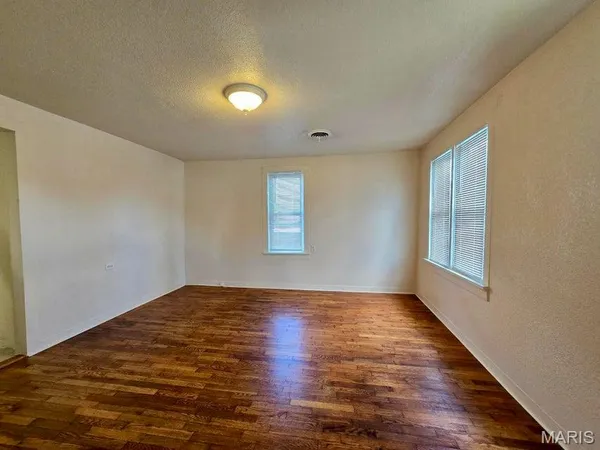 $92,500 | 609 South 1st Street, Houston, MO 65483