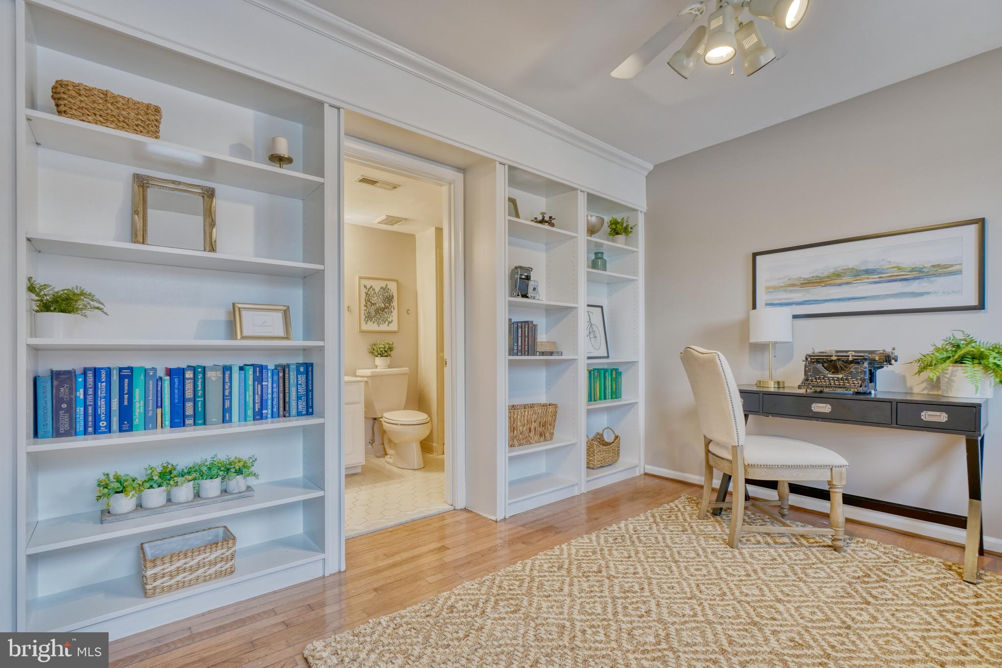 817 South Hanover Street Baltimore, MD 21230 - Photo 3 of 53