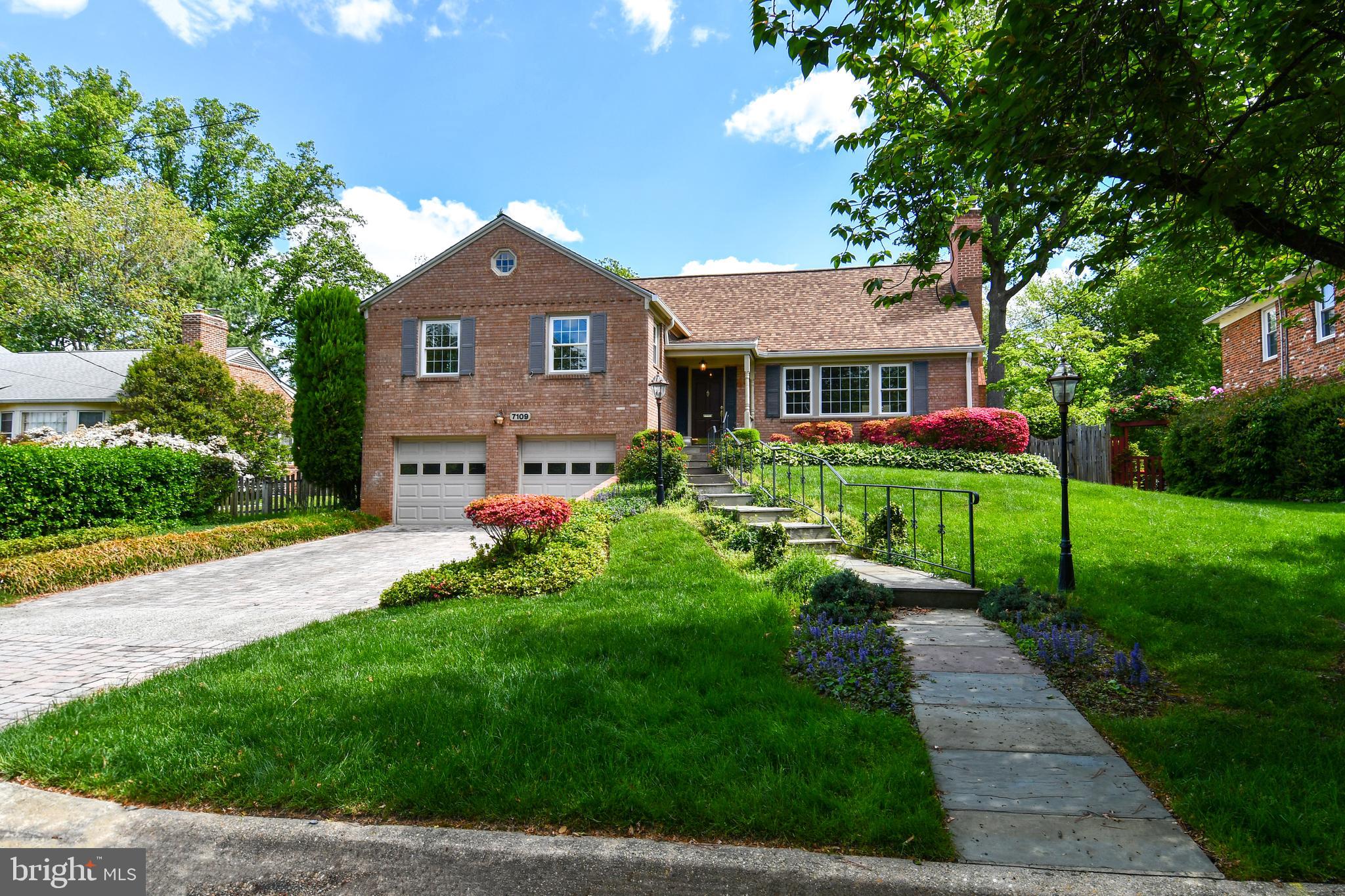 METICULOUSLY MAINTAINED 6 BEDROOM 4 BATH HOME