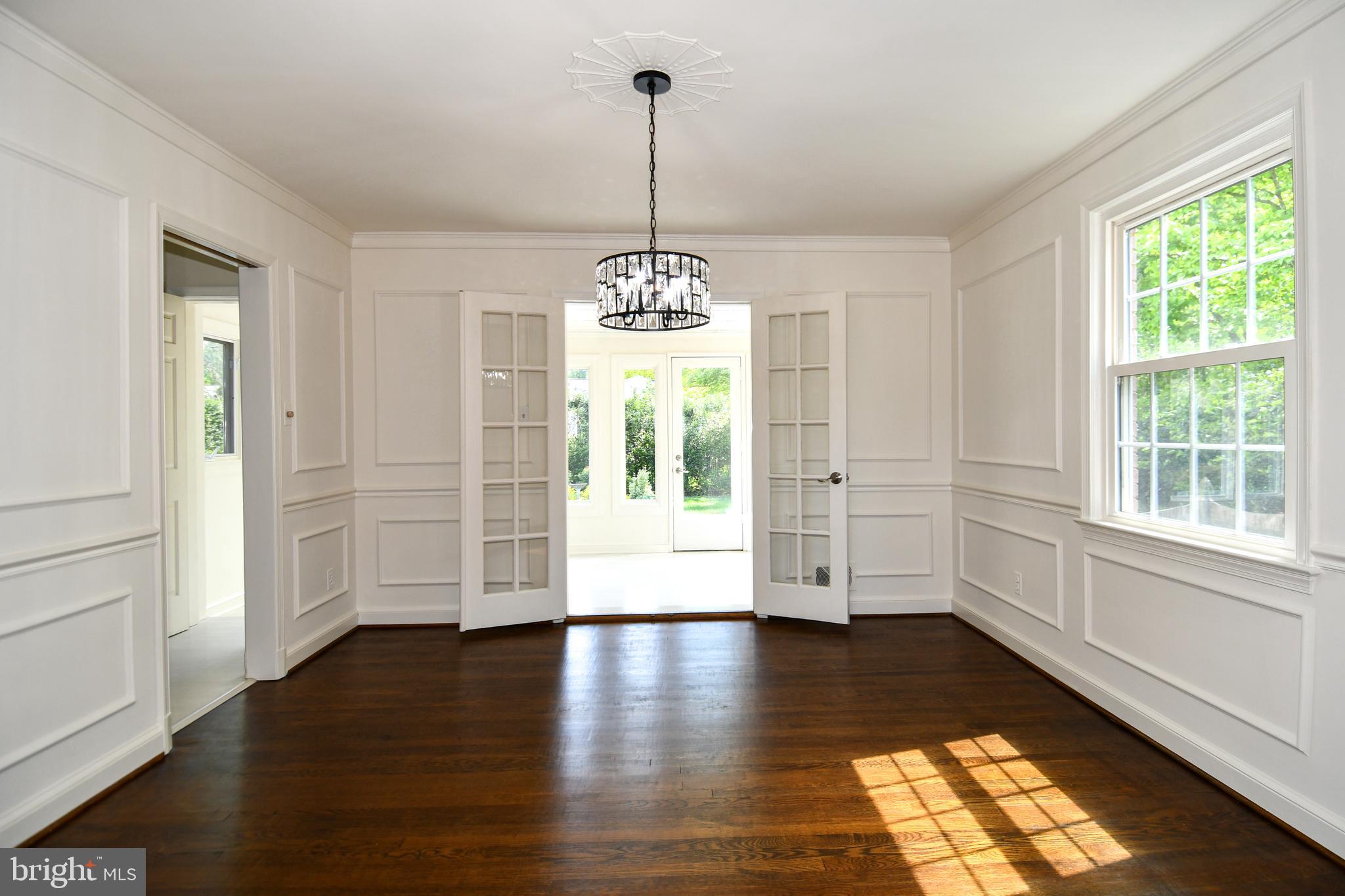7109 Radnor Road Bethesda, MD 20817 - Photo 13 of 82 DINING ROOM HAS DOOR ACCESS TO SUNROOM