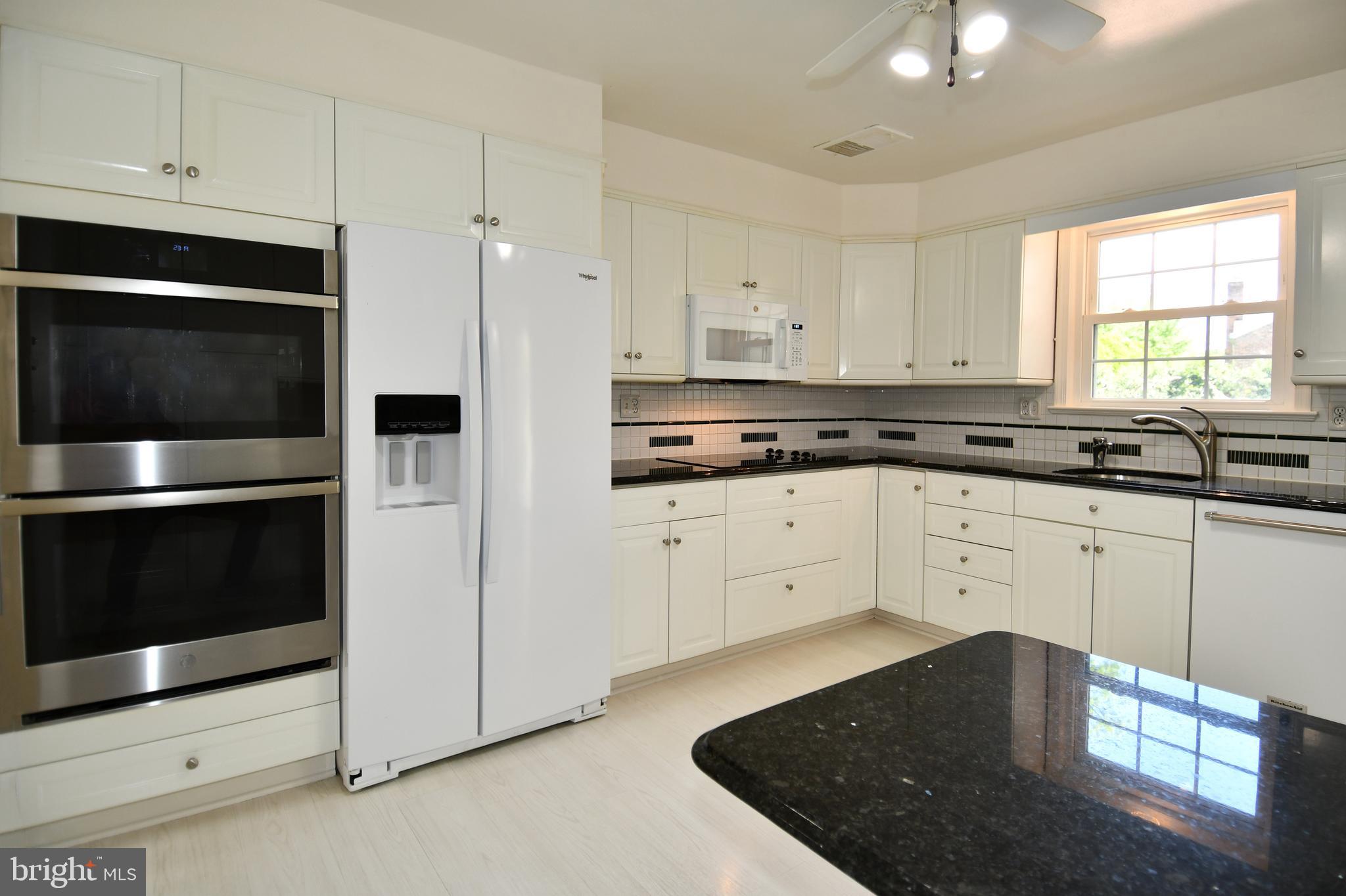 7109 Radnor Road Bethesda, MD 20817 - Photo 18 of 82 KITCHEN HAS SS DOUBLE OVENS