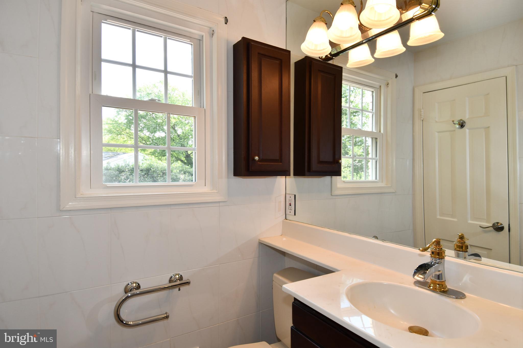 7109 Radnor Road Bethesda, MD 20817 - Photo 25 of 82 PRIMARY EN-SUITE 1 BATHROOM VANITY