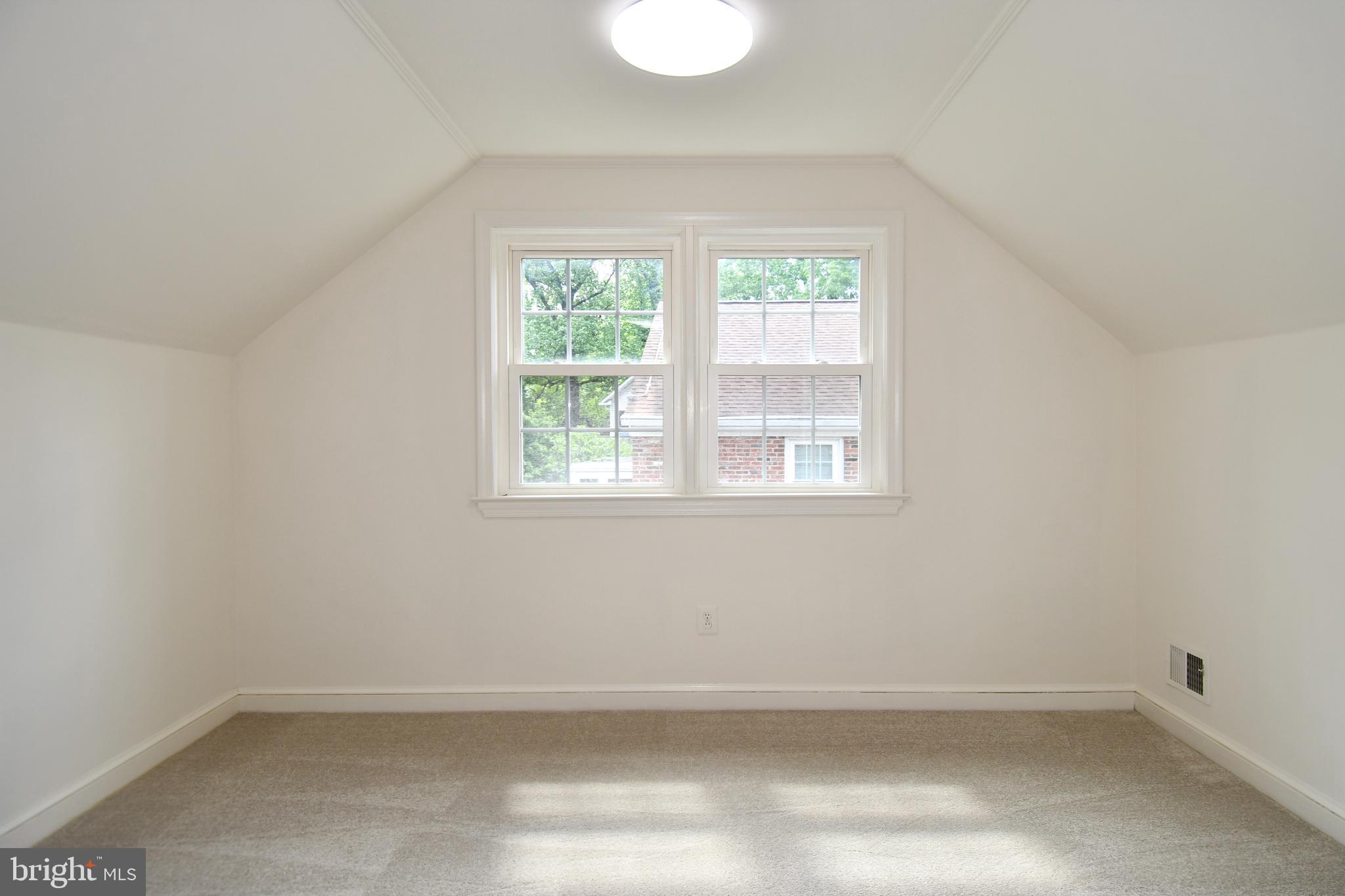 7109 Radnor Road Bethesda, MD 20817 - Photo 38 of 82 UP LEV 2 EN-SUITE 2 WINDOWS BRING IN NATURAL LIGHT
