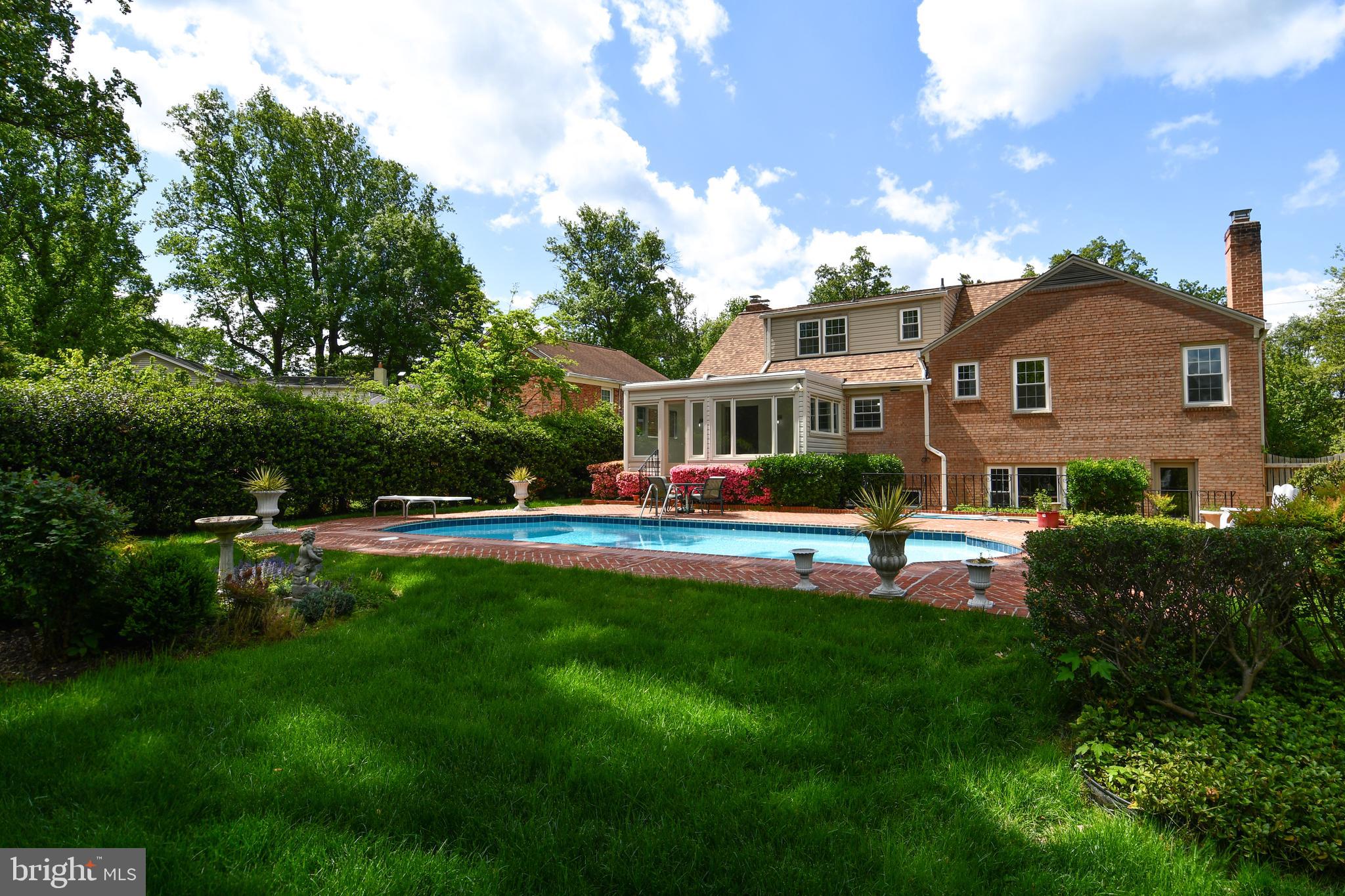 7109 Radnor Road Bethesda, MD 20817 - Photo 70 of 82 EXTERIOR REAR VIEW