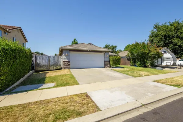 $519,000 | 1919 Cork Oak Lane, Manteca, CA 95336