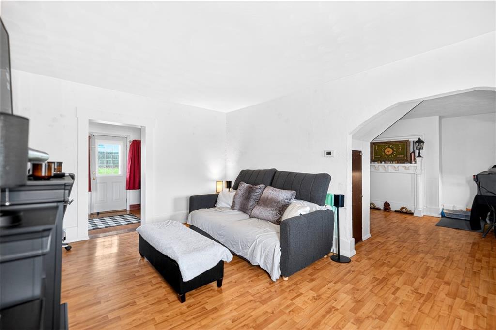 129 5th Street California, PA 15419 - Photo 5 of 38