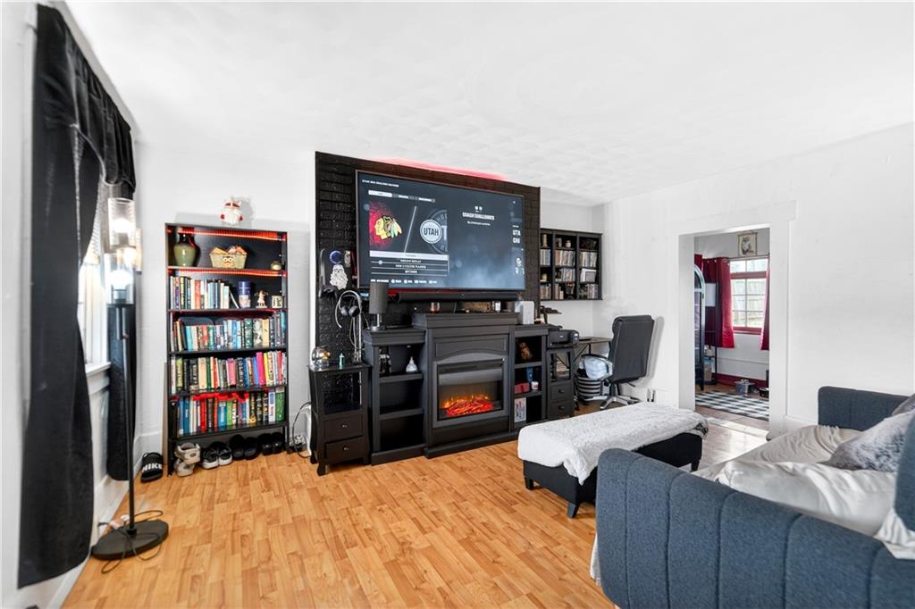 129 5th Street California, PA 15419 - Photo 6 of 38