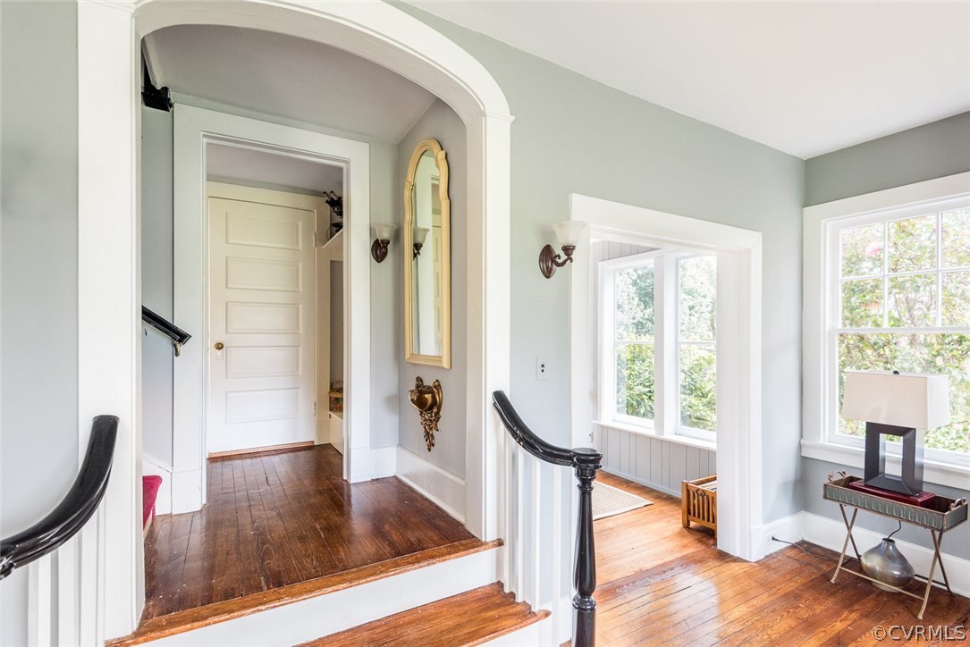 3209 Brook Road Richmond, VA 23227 - Photo 10 of 30 Gallery Image 10