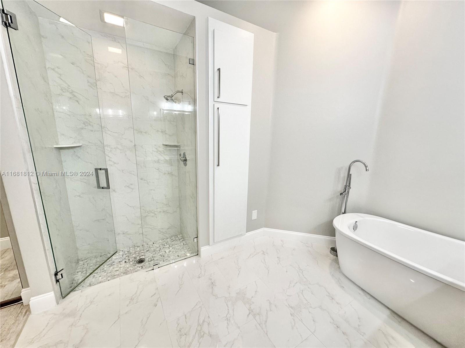 135 Hampton Circle Jupiter, FL 33458 - Photo 23 of 39