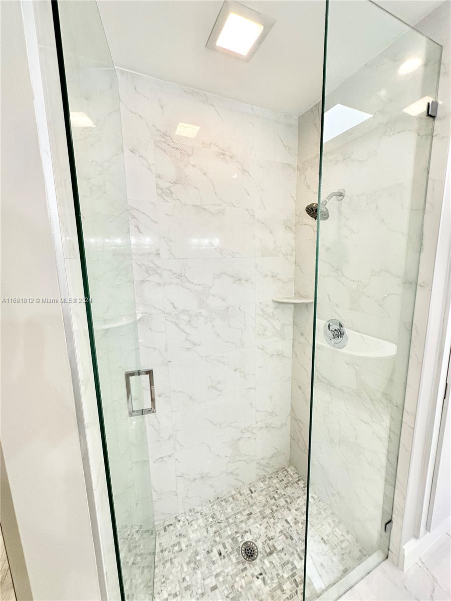 135 Hampton Circle Jupiter, FL 33458 - Photo 24 of 39