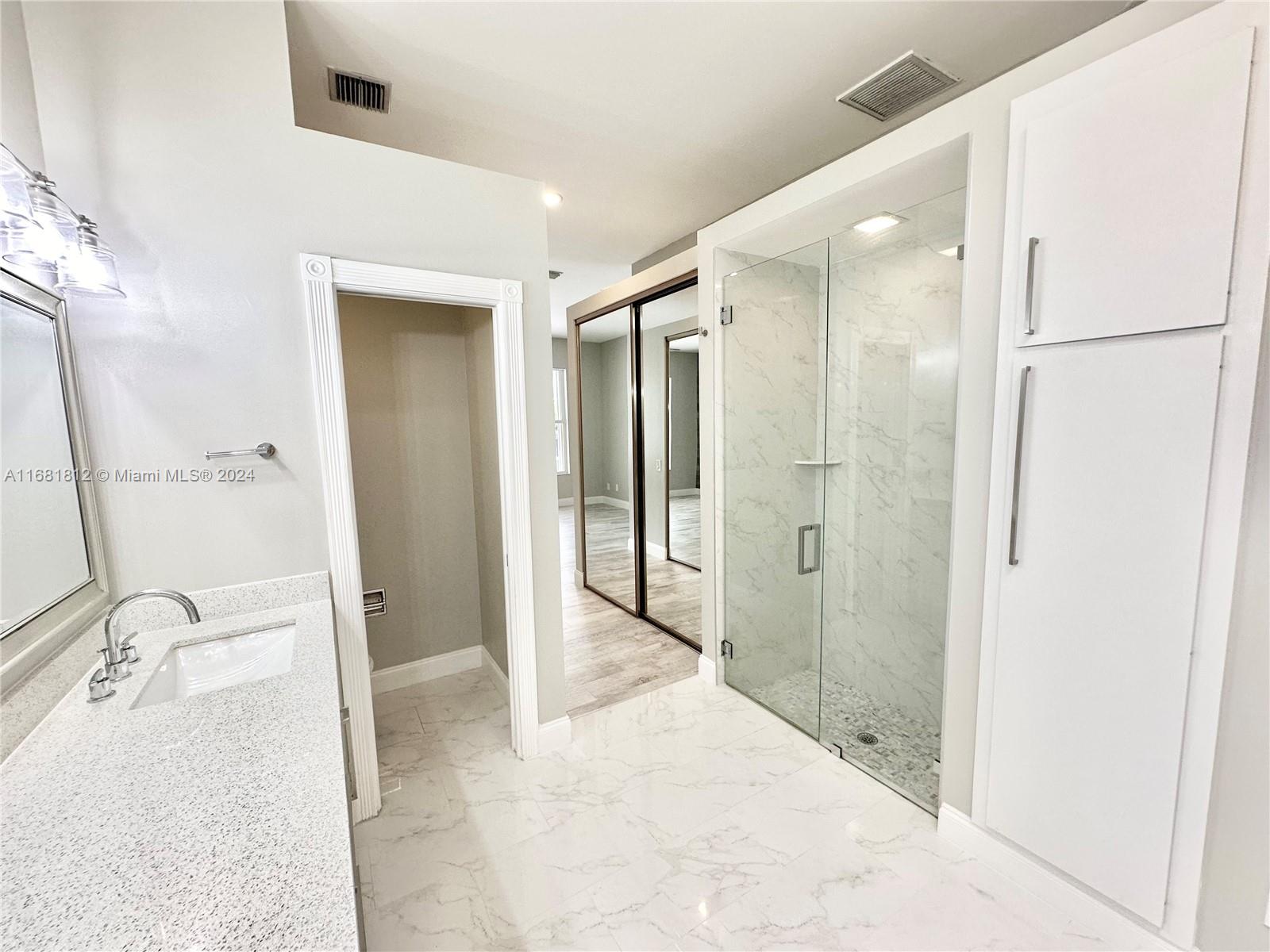 135 Hampton Circle Jupiter, FL 33458 - Photo 25 of 39