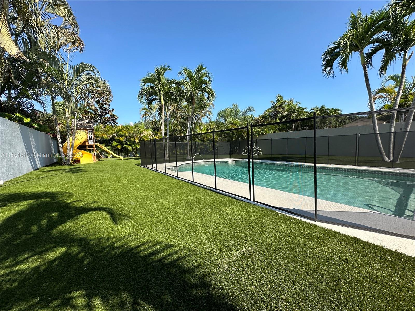 135 Hampton Circle Jupiter, FL 33458 - Photo 34 of 39