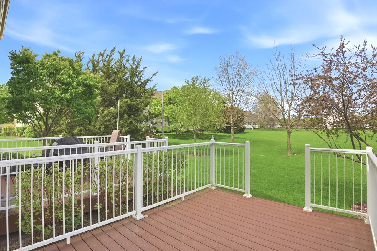 918 Oak Ridge Boulevard Elgin, IL 60120 - Photo 21 of 22