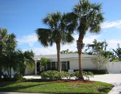 123 Lighthouse Drive Jupiter Inlet Colony, FL 33469 - Photo 1 of 8 Primary Photo