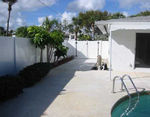 123 Lighthouse Drive Jupiter Inlet Colony, FL 33469 - Photo 5 of 8 Additional Photo