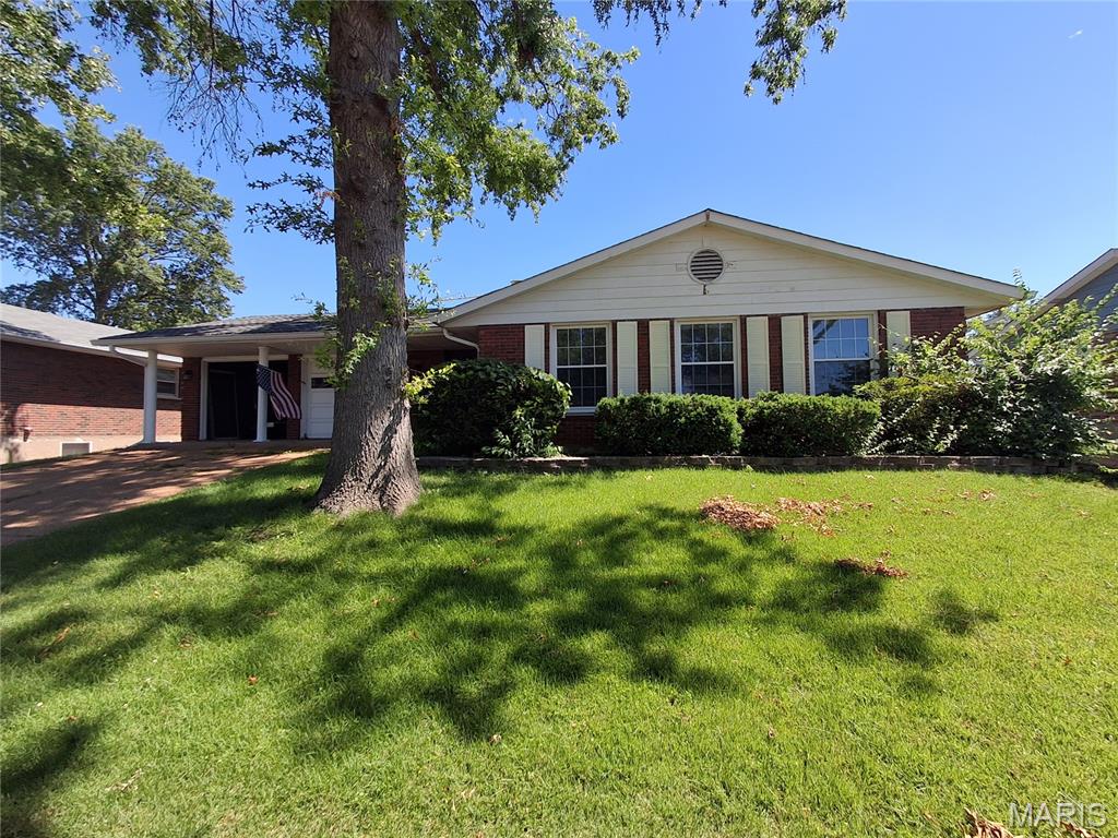 3827 Buckley Road St. Louis, MO 63125 - Photo 1 of 8