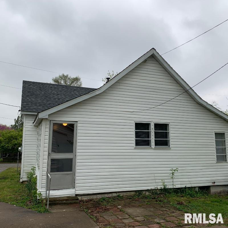 404 7th Street Christopher, IL 62822 - Photo 5 of 16 Gallery Image 5