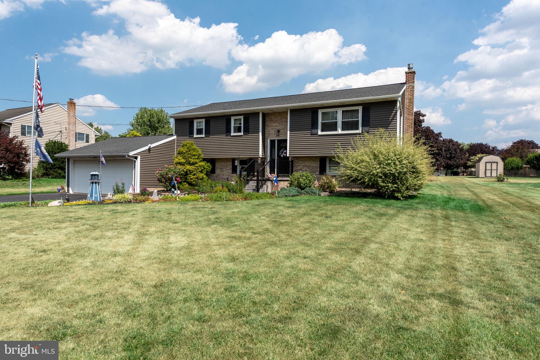 949 Brunnerville Road Lititz, PA 17543 - Photo 3 of 39 Attractive choice of siding compliments this home