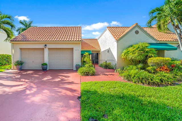 $685,000 | 6200 Vía Tierra, Boca Raton, FL 33433