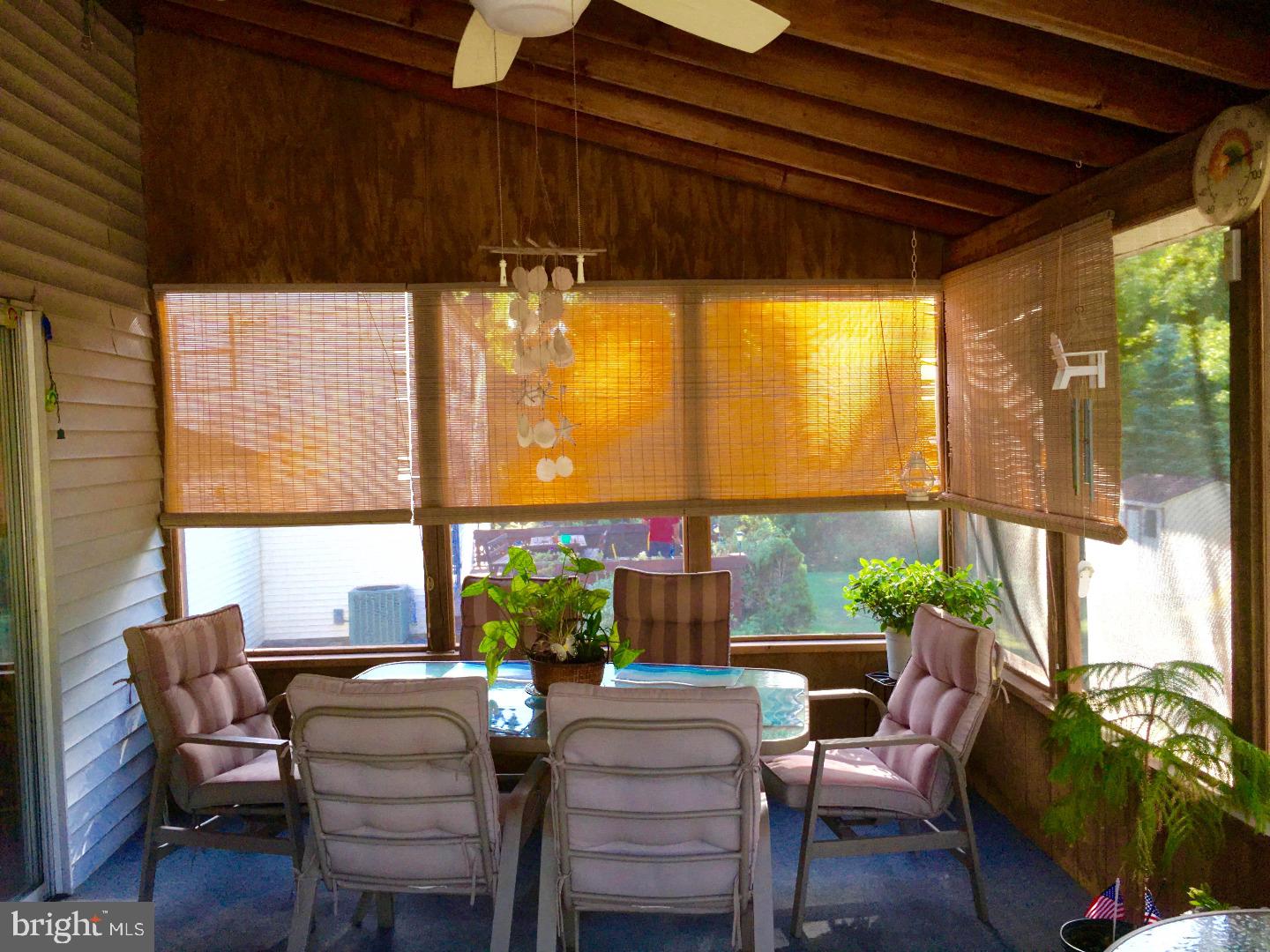 402 Cambridge Road Brookhaven, PA 19015 - Photo 12 of 21 Enclosed Porch