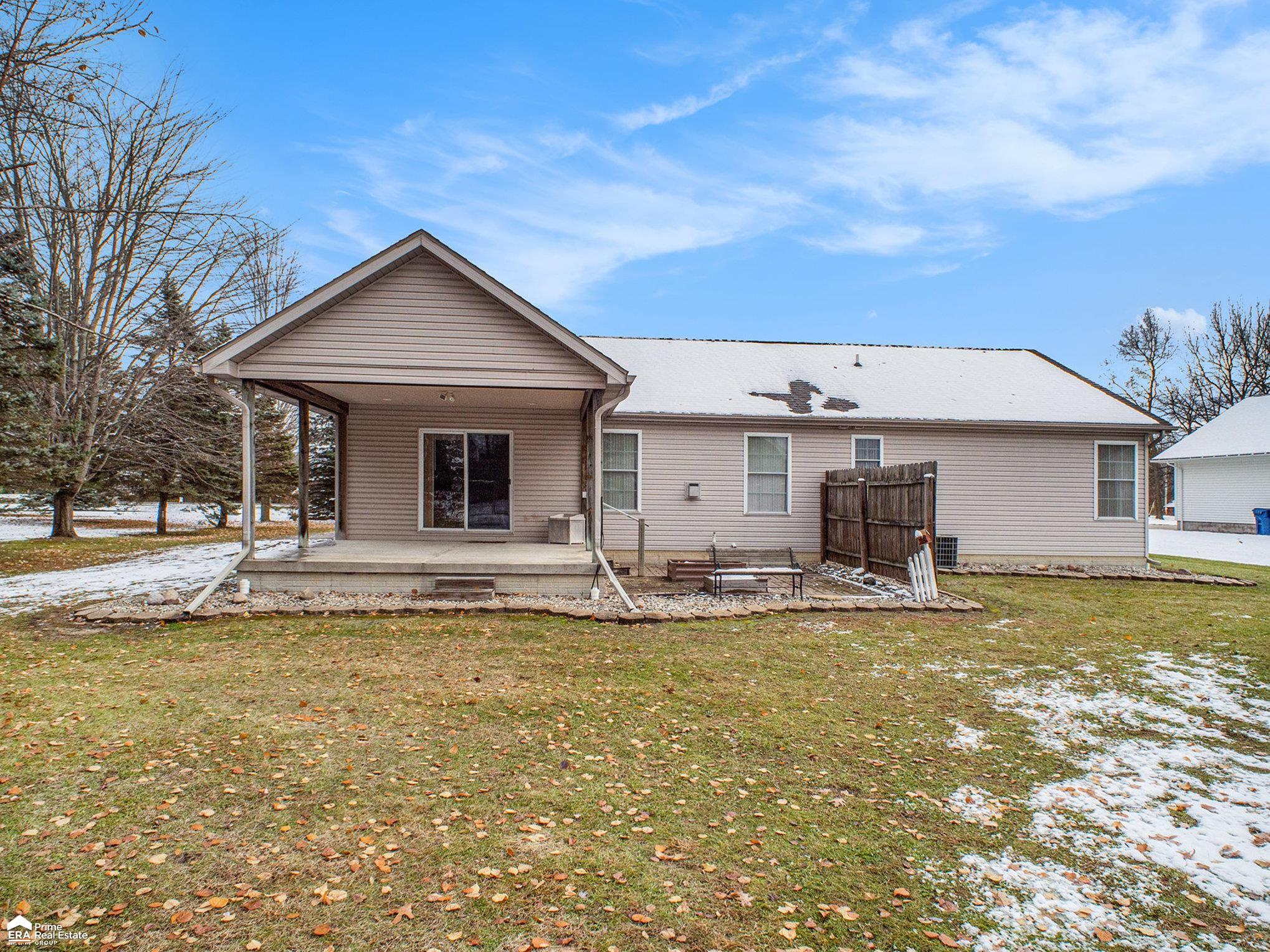 11067 Seymour Road Montrose, MI 48457 - Photo 5 of 38 Gallery Image 5