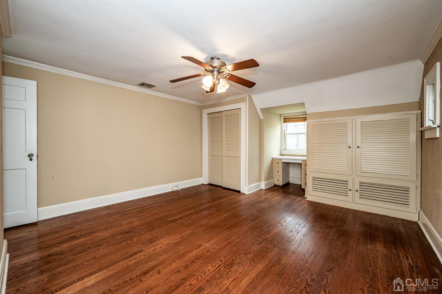 402 Franklin Road North Brunswick, NJ 08902 - Photo 19 of 40 Gallery Image 19