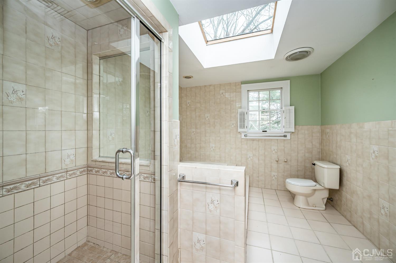 402 Franklin Road North Brunswick, NJ 08902 - Photo 21 of 40 Gallery Image 21