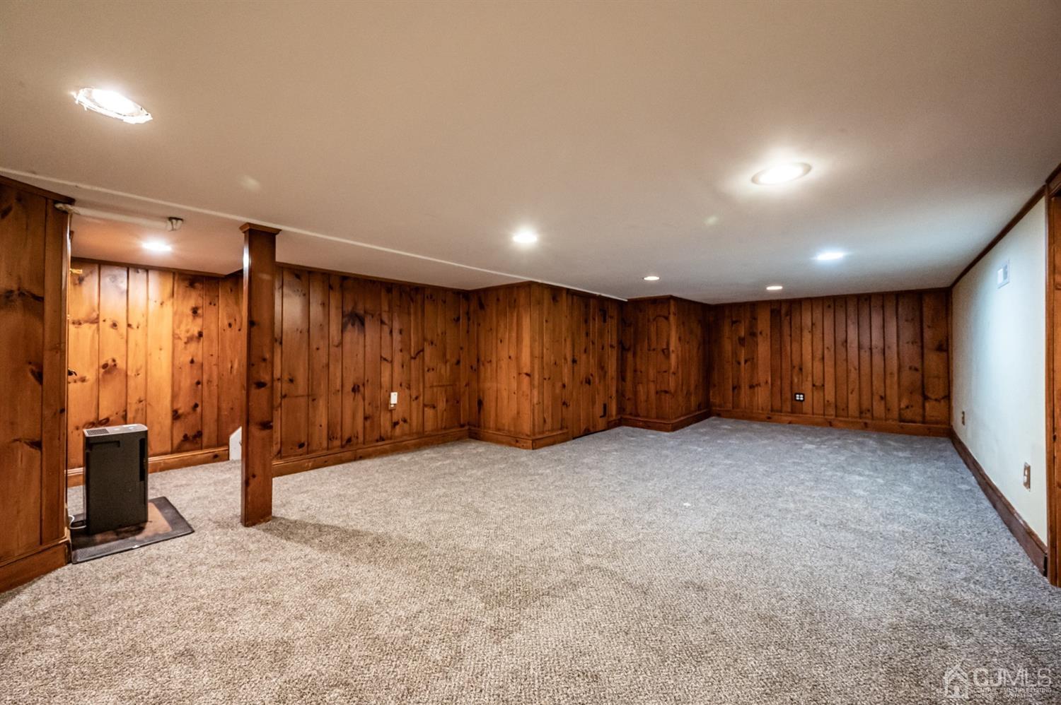 402 Franklin Road North Brunswick, NJ 08902 - Photo 38 of 40 Gallery Image 38