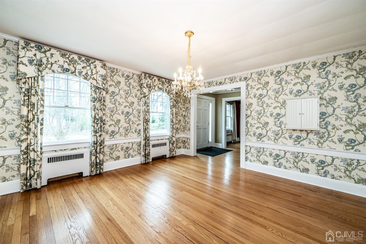 402 Franklin Road North Brunswick, NJ 08902 - Photo 6 of 40 Gallery Image 6
