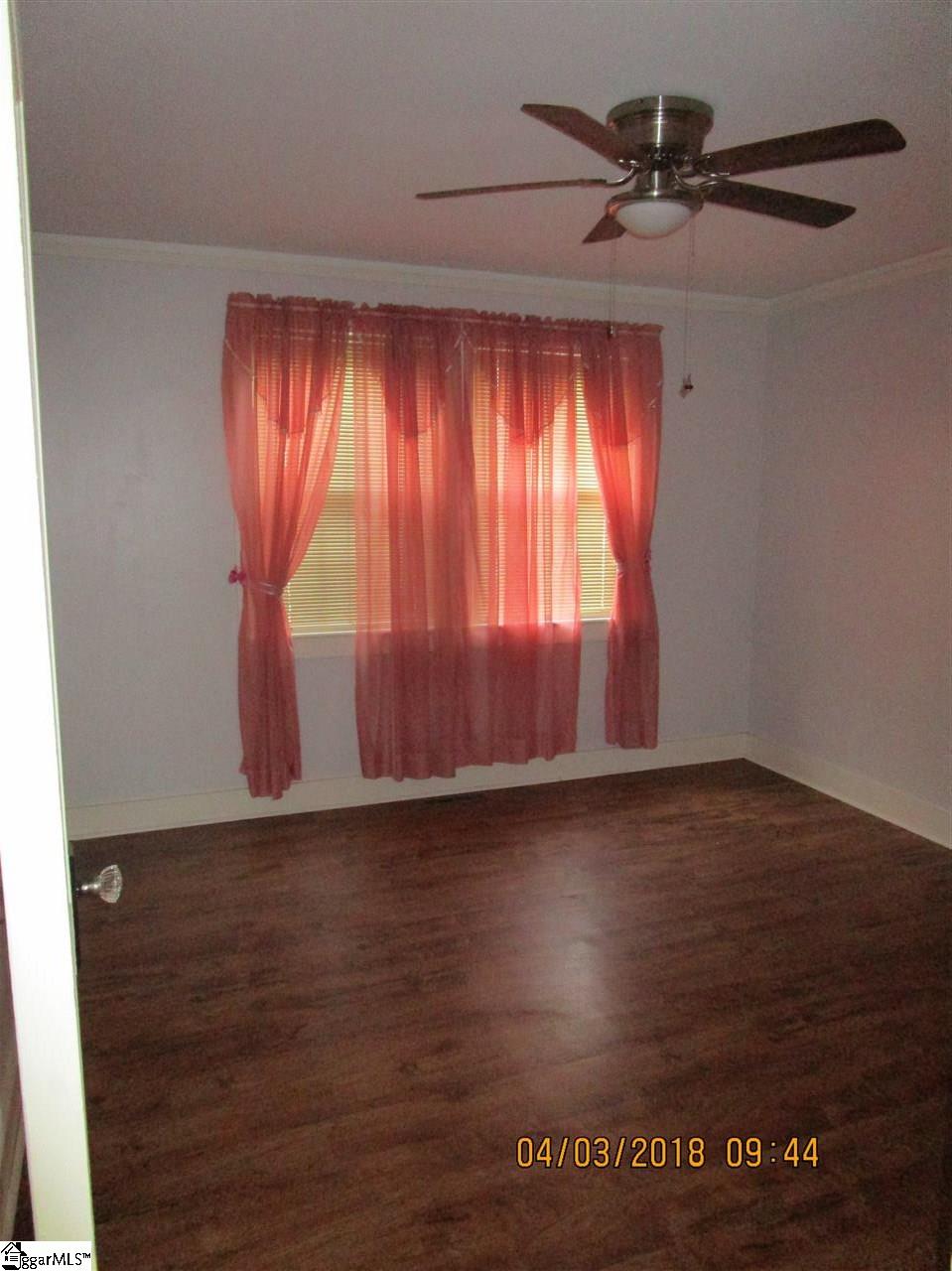 600 Old Liberty Road Easley, SC 29640 - Photo 4 of 25