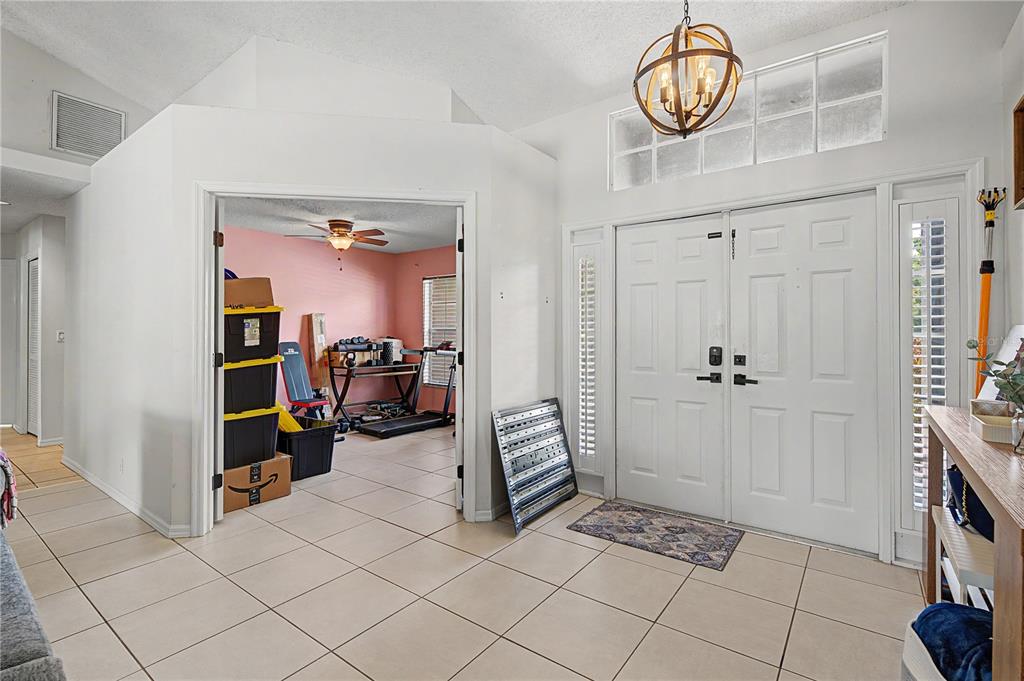 7201 Forestedge Court New Port Richey, FL 34655 - Photo 3 of 37