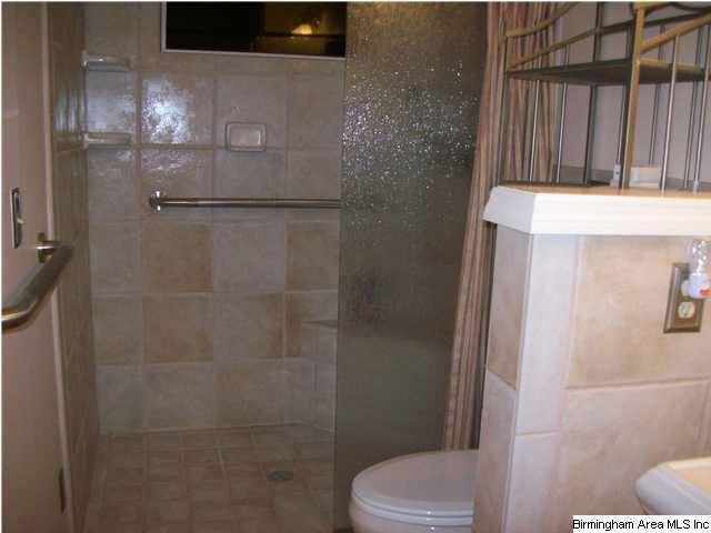525 Paige Hill Road Anniston, AL 36207 - Photo 8 of 28