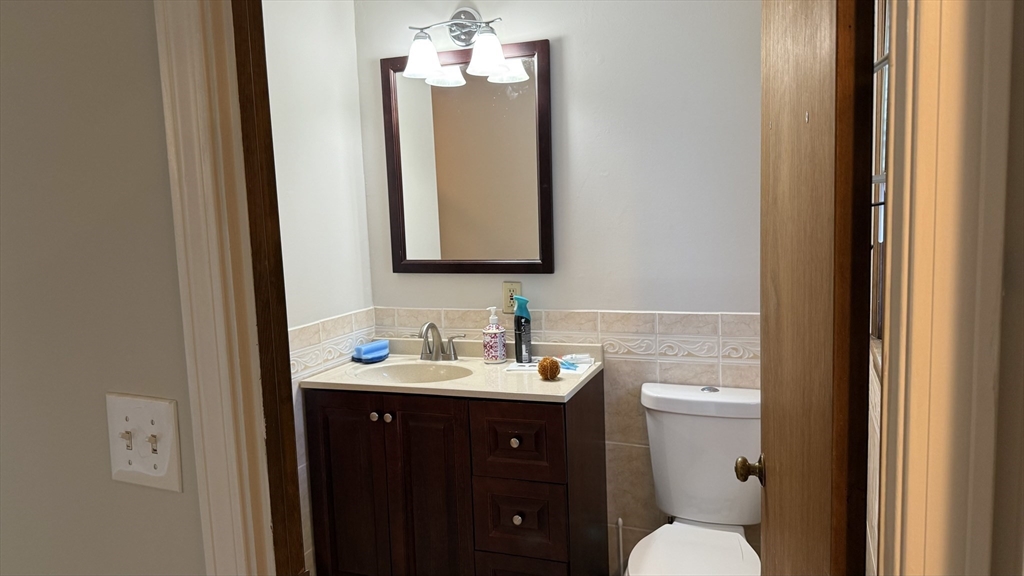 48 Badger Road Framingham, MA 01702 - Photo 15 of 42