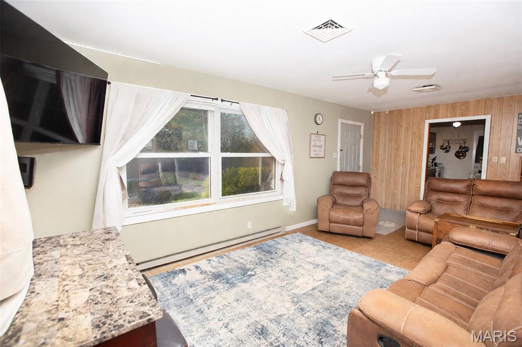 404 Colby Street Bourbon, MO 65441 - Photo 7 of 29