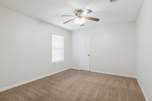 407 Holly Lane Conroe, TX 77304 - Photo 15 of 24