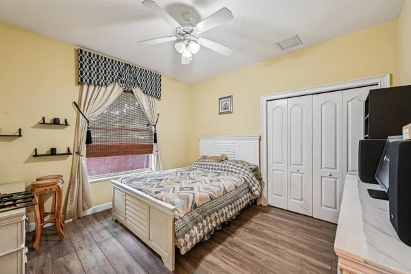 $3,700 | 3044 Southwest Savona Boulevard, Port St. Lucie, FL 34953